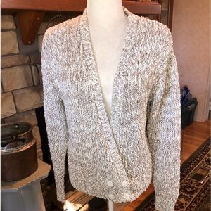PARTNERS SIZE MEDIUM TAUPE & WHITE MARLED SIDE BUTTON CHUNKY SWEATER. LIKE NEW
